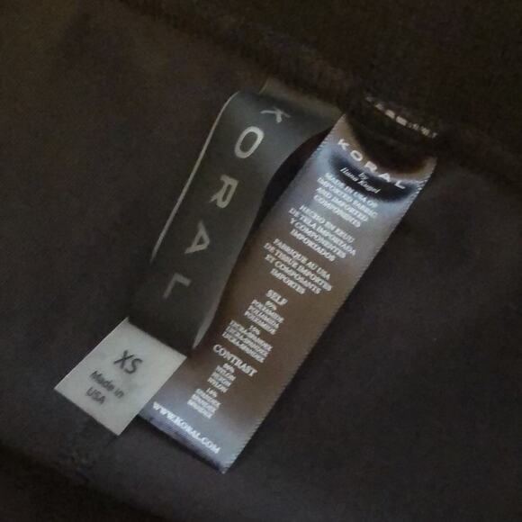 Koral Lustrous Infinity Maternity Legging in Black Size XS - Picture 14 of 14